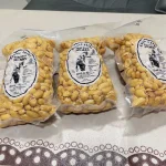 IndoSedap Roasted Garlic Peanut (Kacang Kapri Bali) 300g x2 Twin Pack | Authentic Indonesian Crunchy Snack photo review